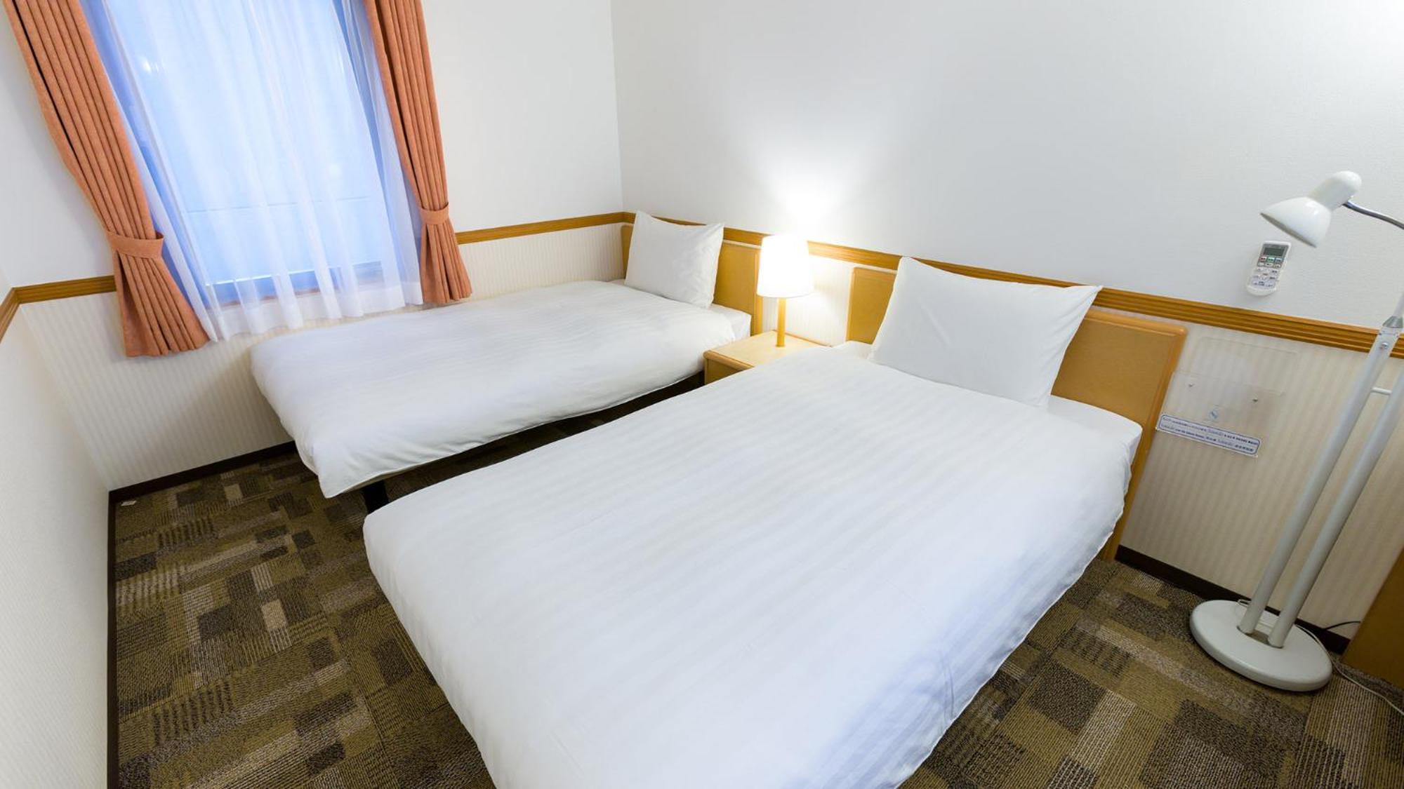 Toyoko Sannomiya-eki Higashi โรงแรม 3*